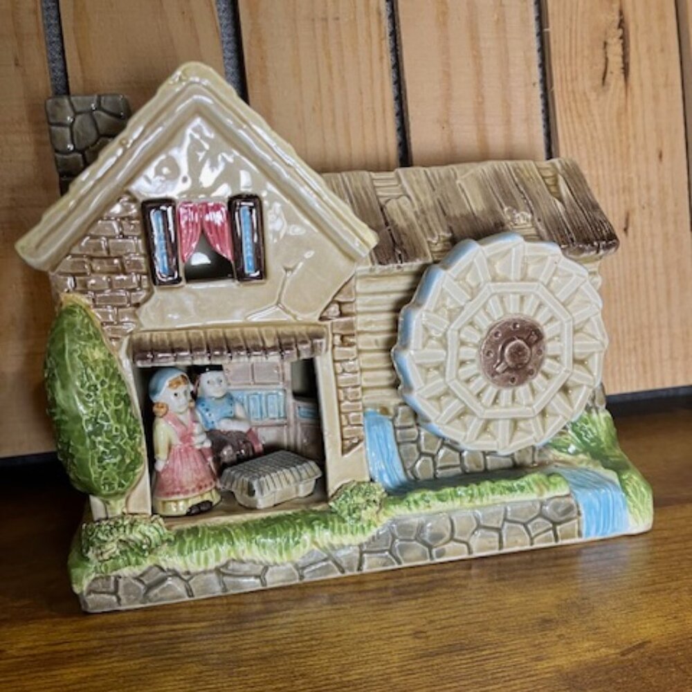 VTG Ceramic Spinning Water Wheel Music Box with Dutch Couple by Sankyo Orgel 7"H